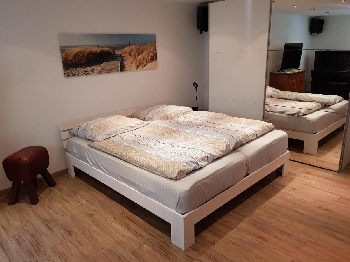 4 Sterne Souterrain Apartment Alt-Mariendorf 柏林 外观 照片