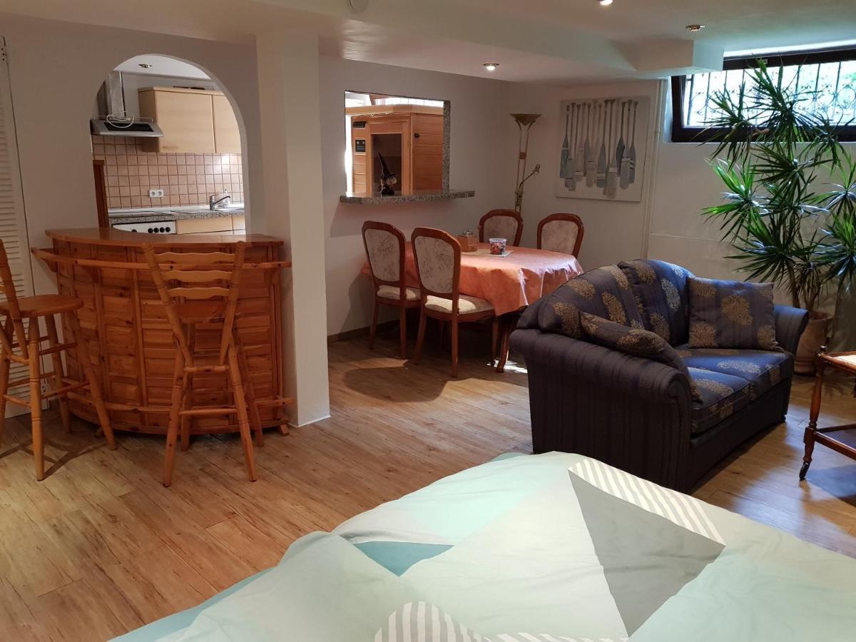 4 Sterne Souterrain Apartment Alt-Mariendorf 柏林 外观 照片